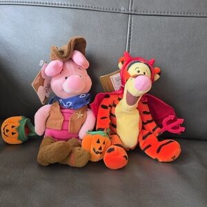 the disney store collectible plush tigger and piglet